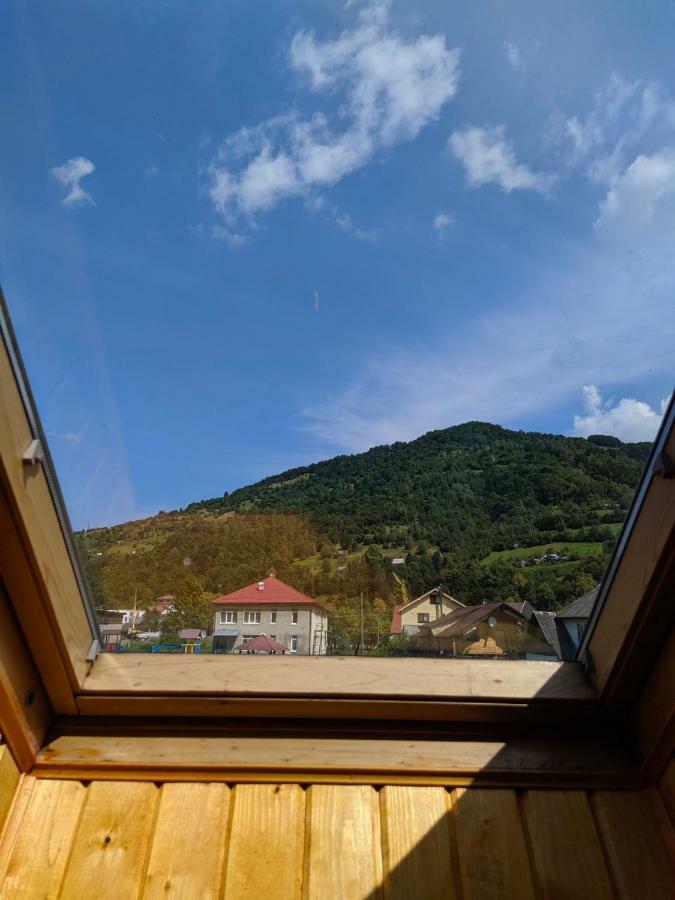 У Оксани Guest House Кваси Екстериор снимка