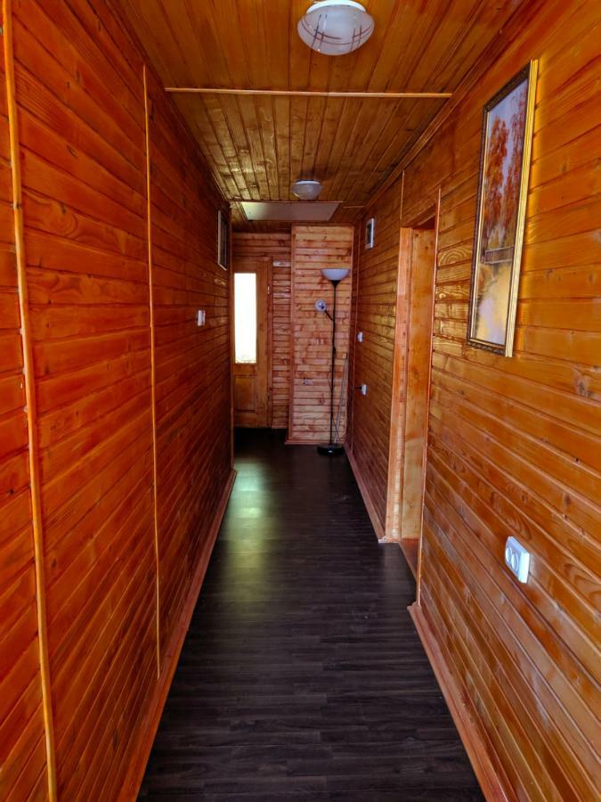 У Оксани Guest House Кваси Екстериор снимка